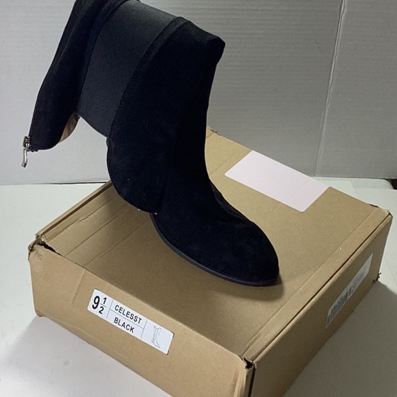 Journee Collection Womens Celesst Stacked Heel Riding Boots - Picture 6 of 8